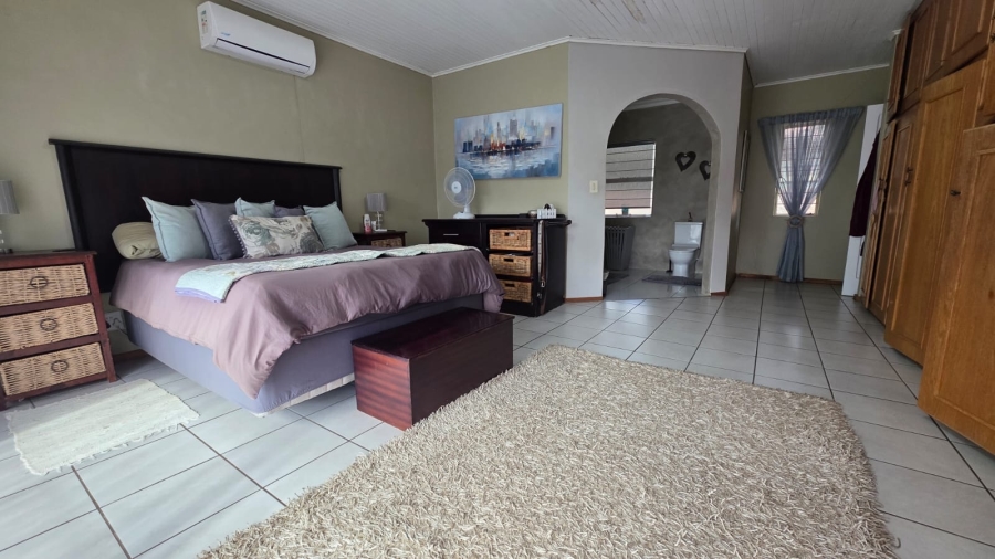 3 Bedroom Property for Sale in Wilkoppies North West